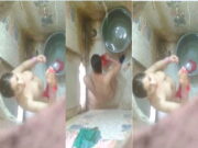 Sexy Desi Girl Bathing