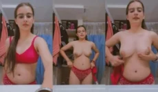 Sexy Desi Girl Shows Boobs