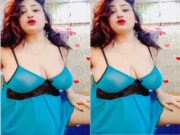 Crazy Desi Bhabhi Boobs Visible